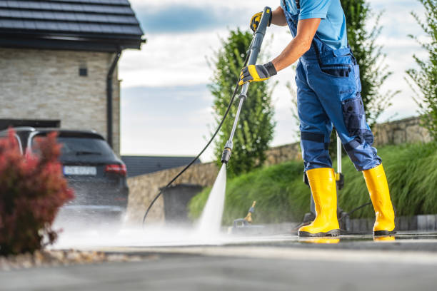 Why Choose Our Certified Pressure Washing Experts for Your Project Needs in Sayre, OK?